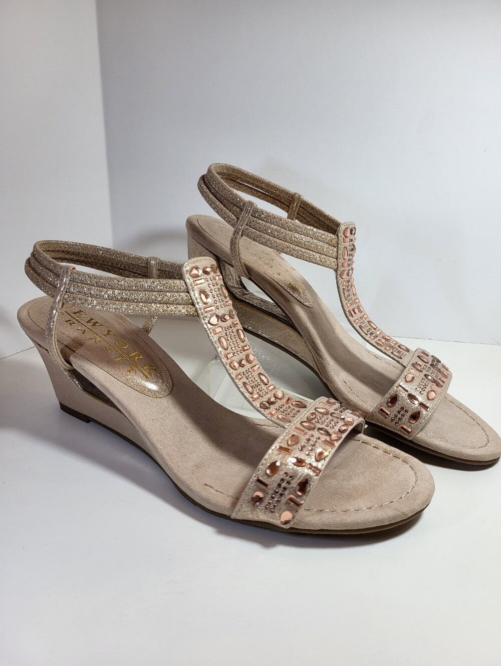 New York Transit SANDALS Womens Size 9 M Open Wedge Heels Metallic Nude Jeweled